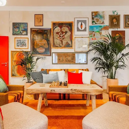 Modern Contemporary Penthouse 아파트